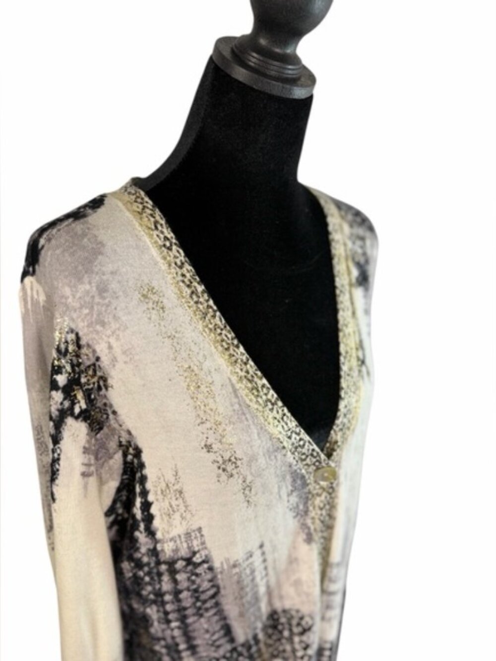 Chico’s Abstract Animal Print Cardigan Metallic Trim Size 2 L - Picture 3 of 9